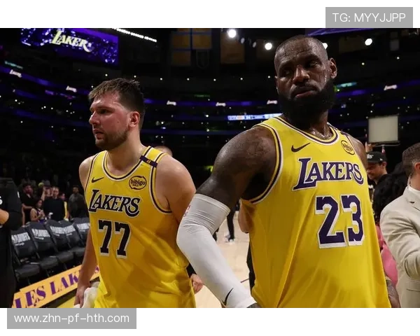 东契奇领衔狂潮！哈克斯火力全开湖人新援惊艳亮相西部格局悄然改变